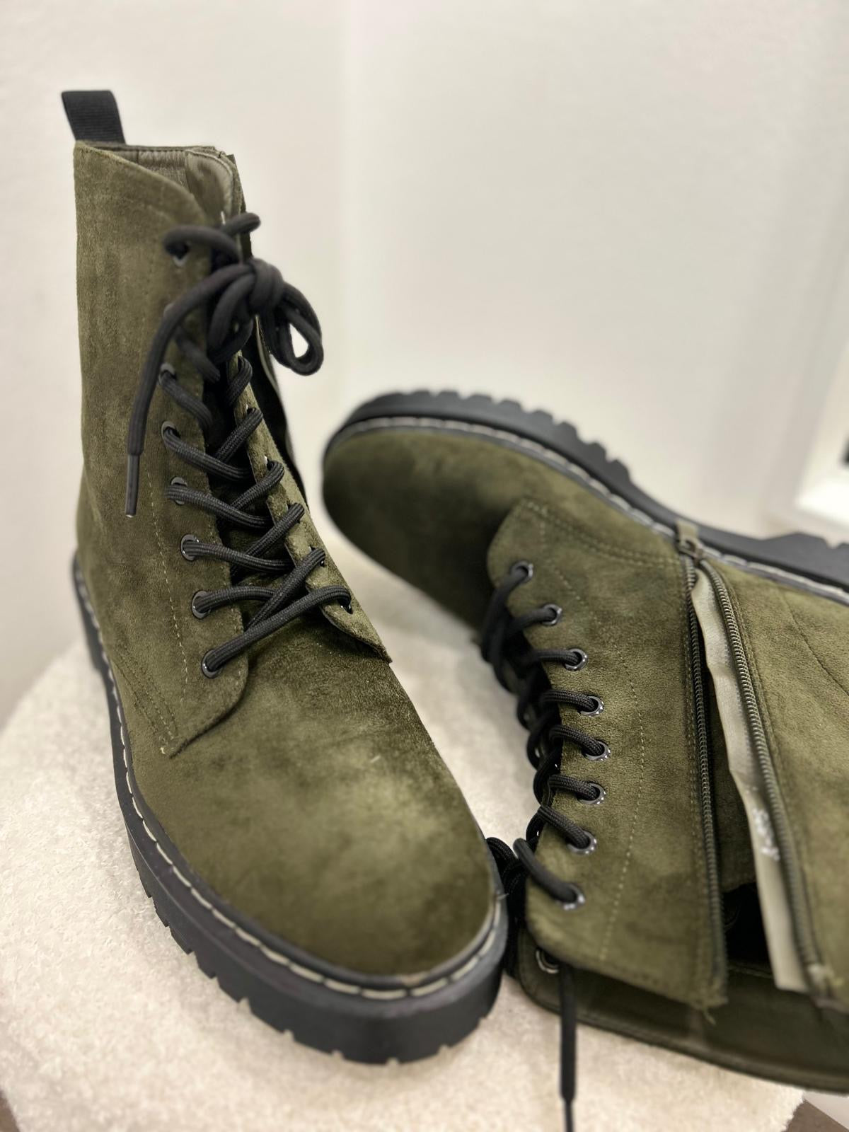 BOOTS ZUM SCHNÜREN GREEN WILDLEDER