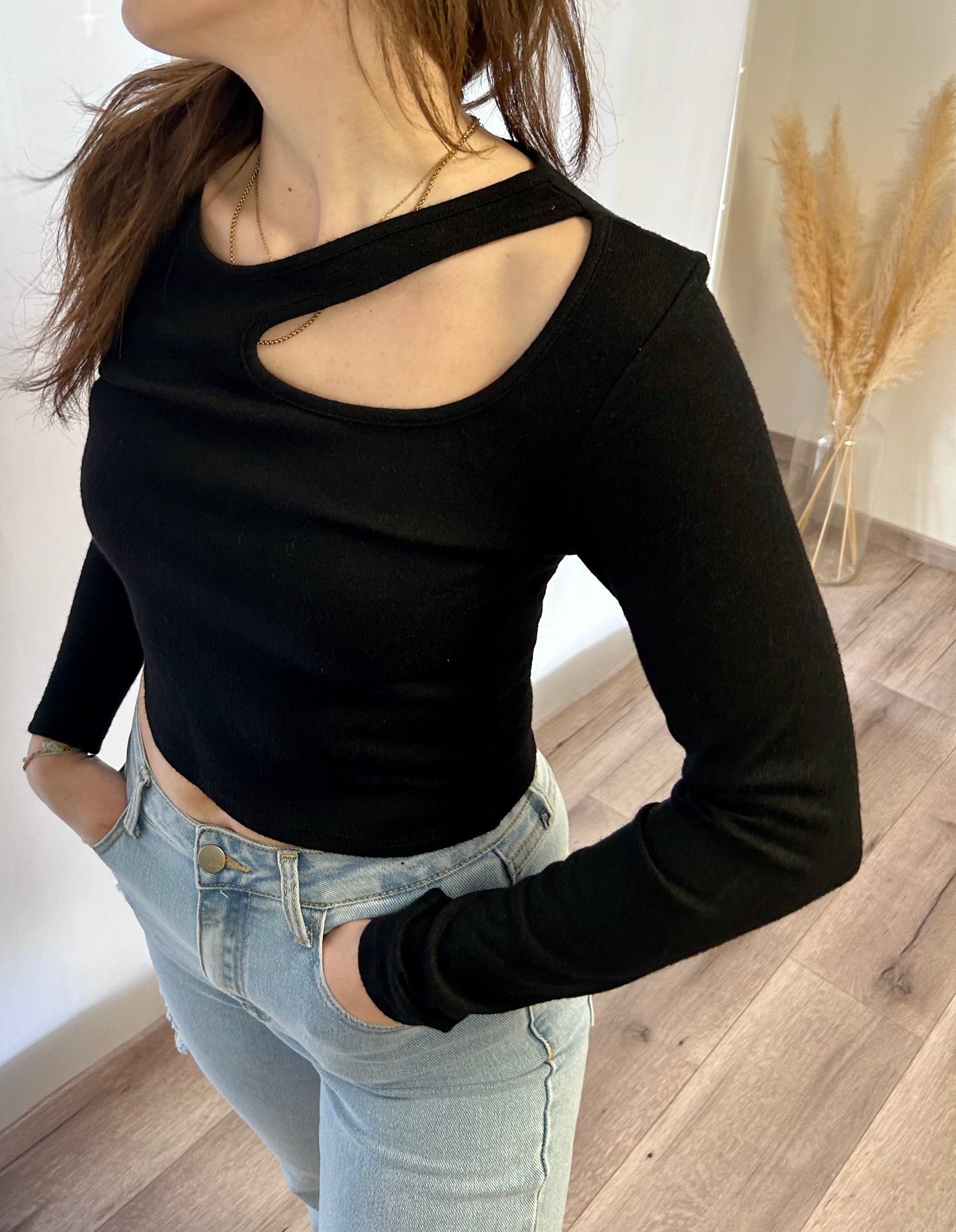 CROP SHIRT LAMGARM MIT CUTOUTS