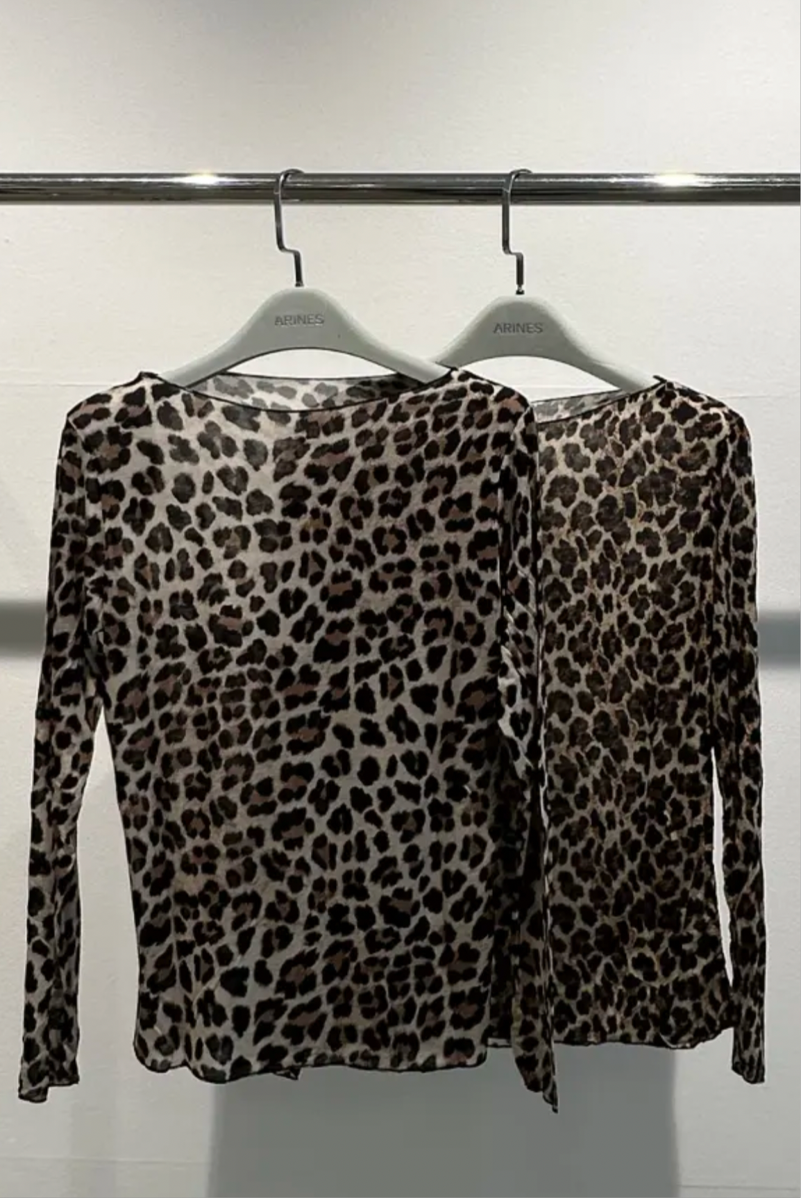 CASHMERE LONGSLEEVE LEOPRINT